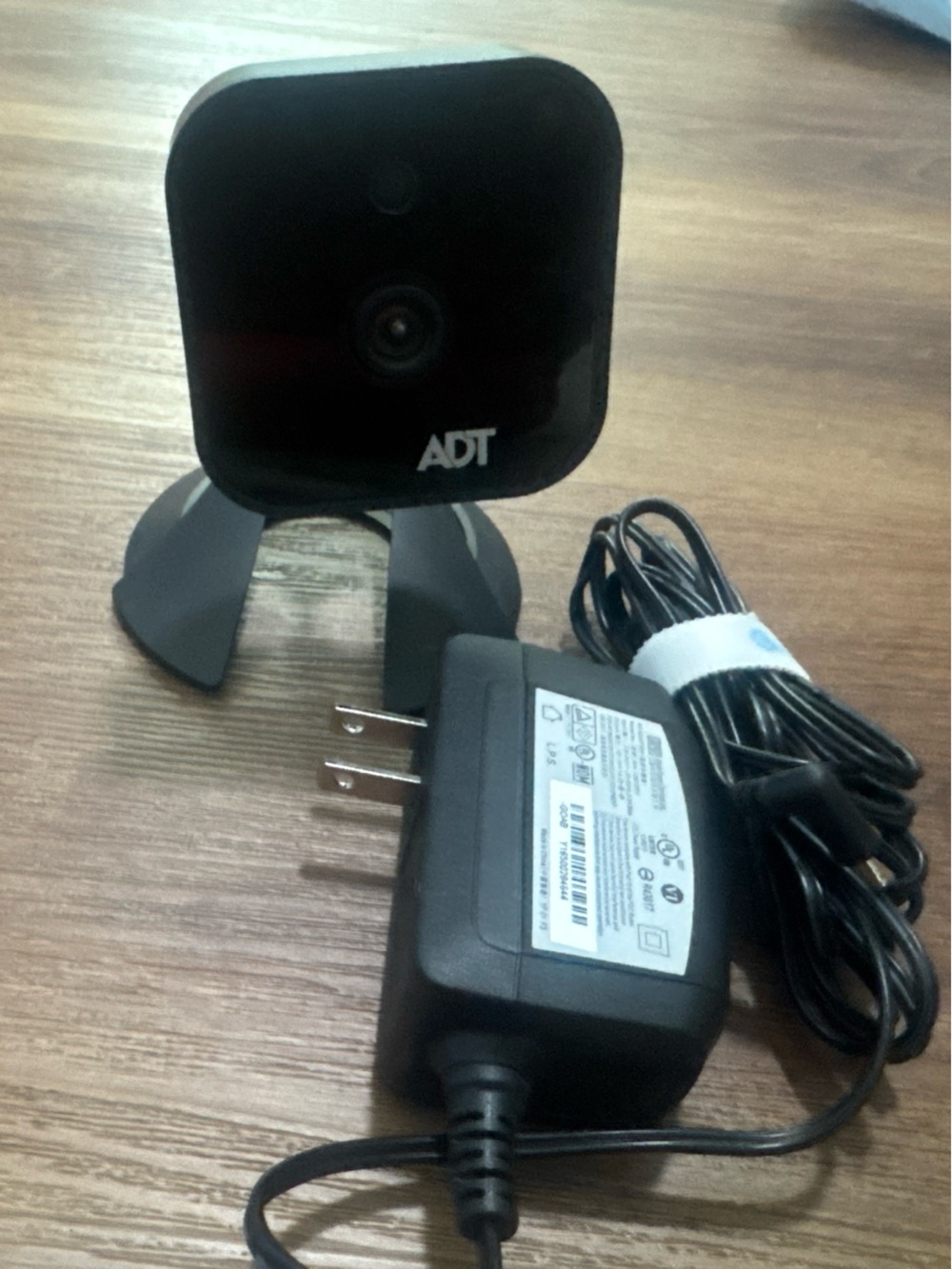 ADT RC8325-V2 Pulse Wireless Network Day Night Security Camera 720p Cloud Link